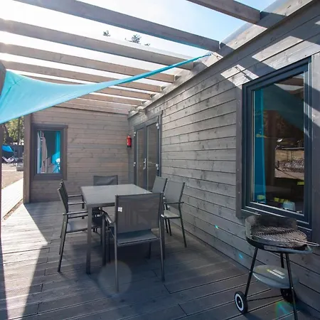 Baltic Pobierowo 홀리데이파크 3*